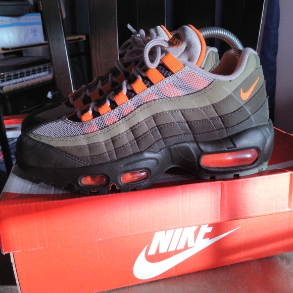 nike air max 95 olive orange